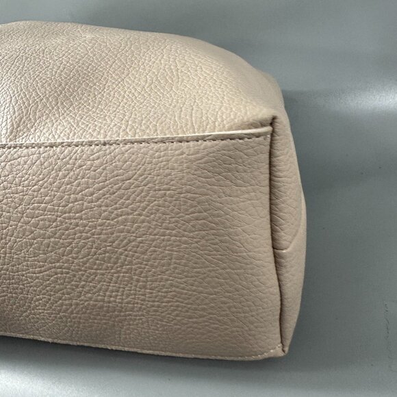 NWT Babana Republic Vegan Leather Slouchy Tote - Picture 16 of 16